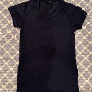 Lululemon navy shirt